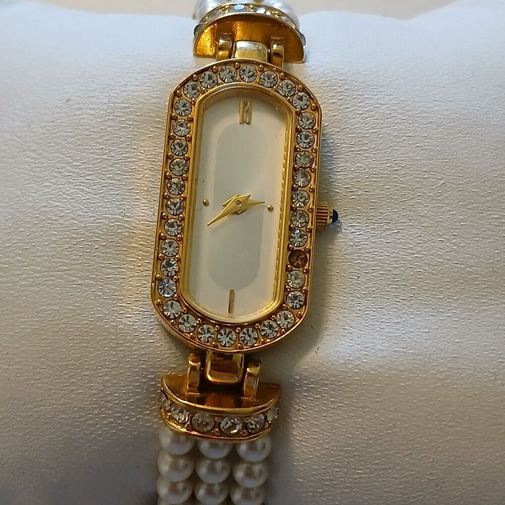 Parts/Repair Vtg Elizabeth Taylor for Avon Faux Pearl Rhinestone Watch 16.6mm